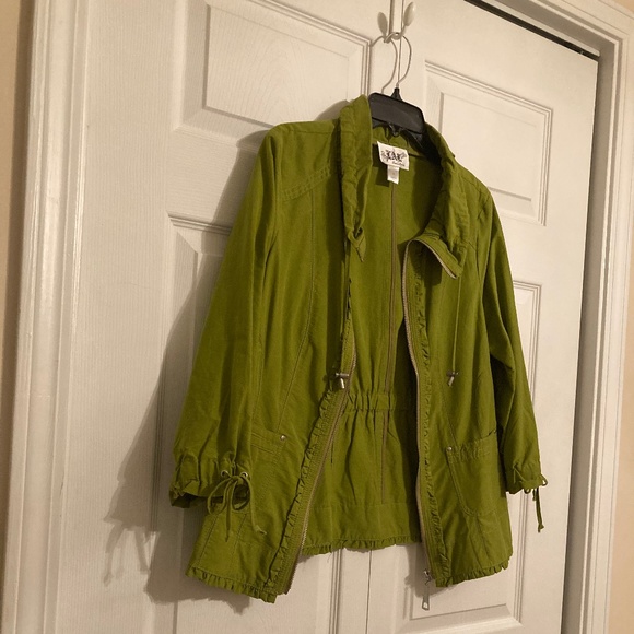 Live a Little Green Jacket - Picture 2 of 3
